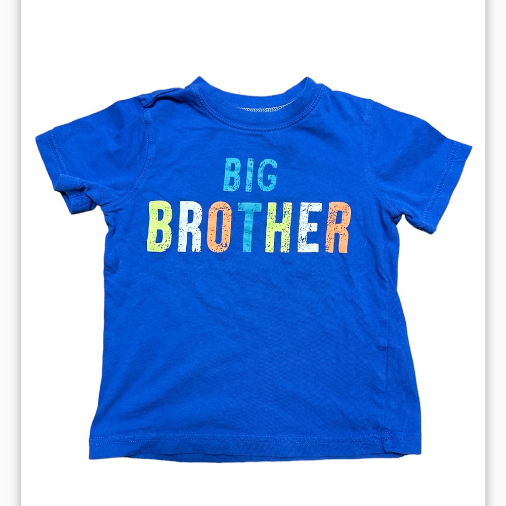 Carter’s 2T boy tshirt